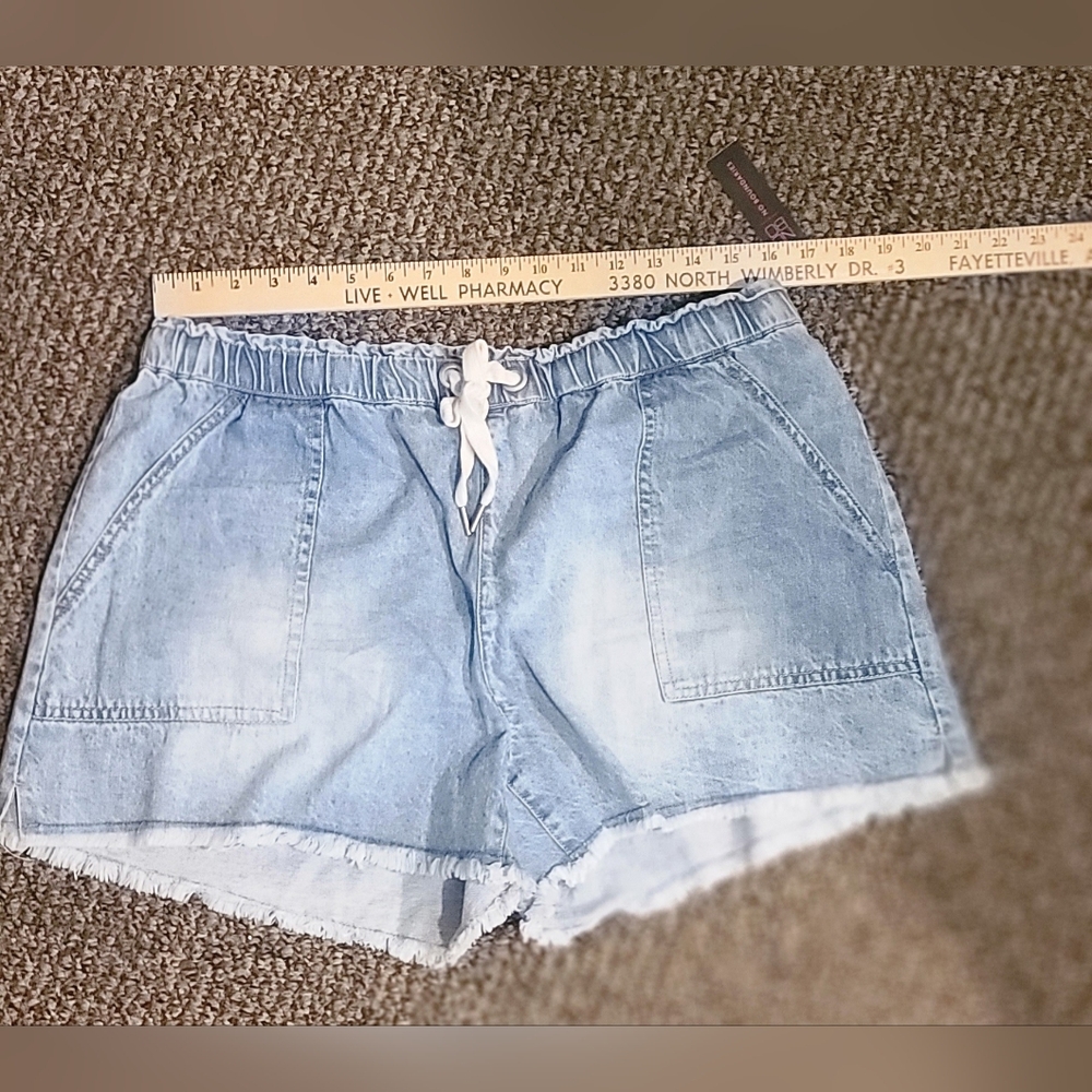 NWT No Boundaries Light Blue Denim Drawstring Women's Shorts